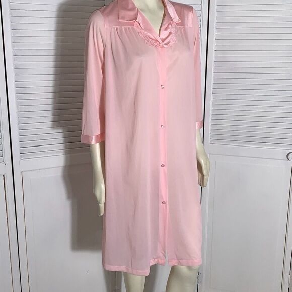 NWT Vintage Vanity Fair Pink Champagne Size Medium Robe STYLE 31107 - Picture 1 of 12